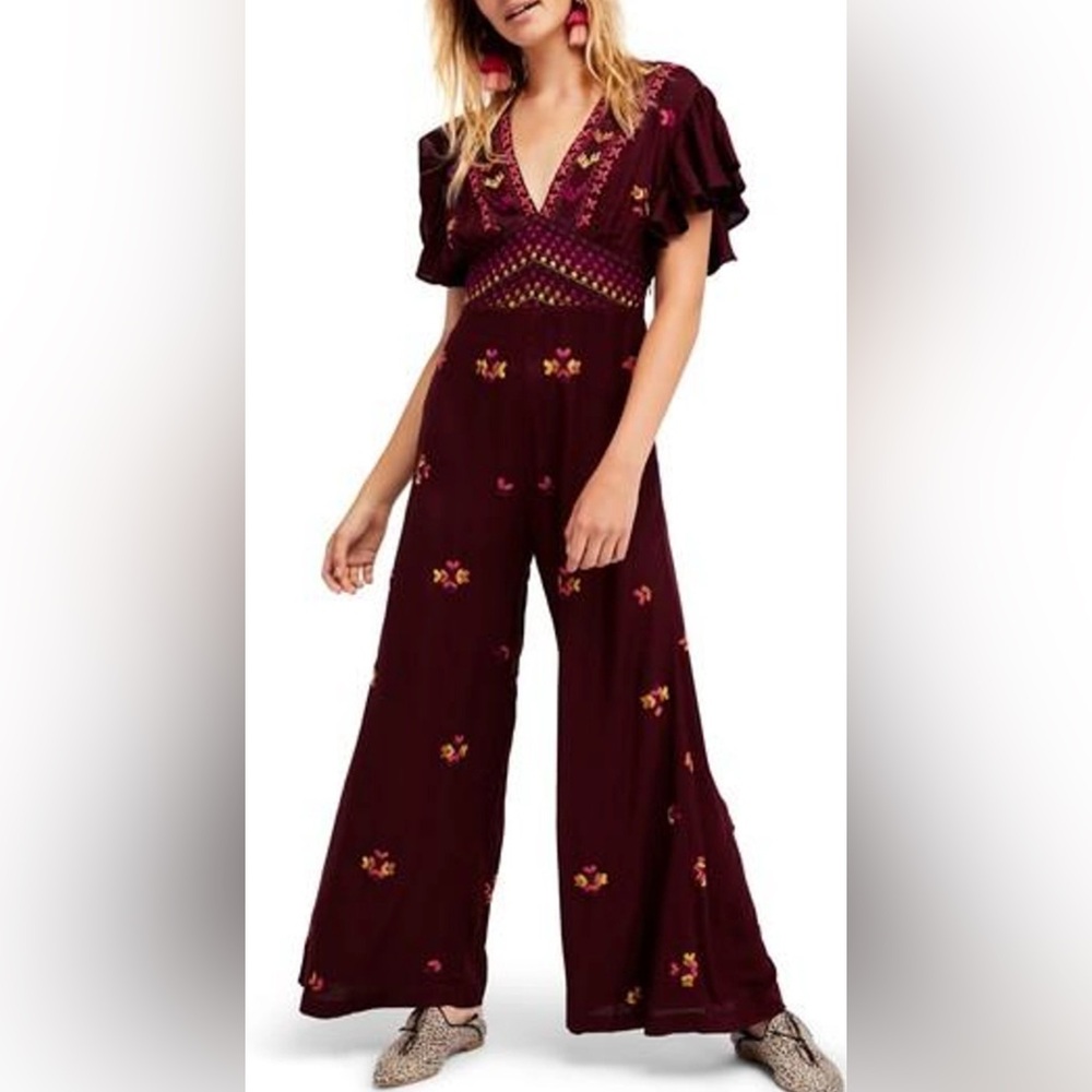 Free People Cleo Embroidered Jumpsuit Size 6 ~ small flaw